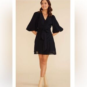 😎🥃NWT MINKPINK BLACK LYLAH PUFF SLEEVE WRAP DRESS🥃😎